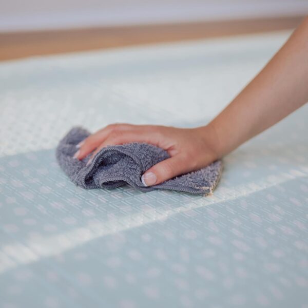 Nuby Foldable Reversible Play Mat - Easy Clean | Reversible | Waterproof | Suitable from Birth (Ocean Friends) - Image 4