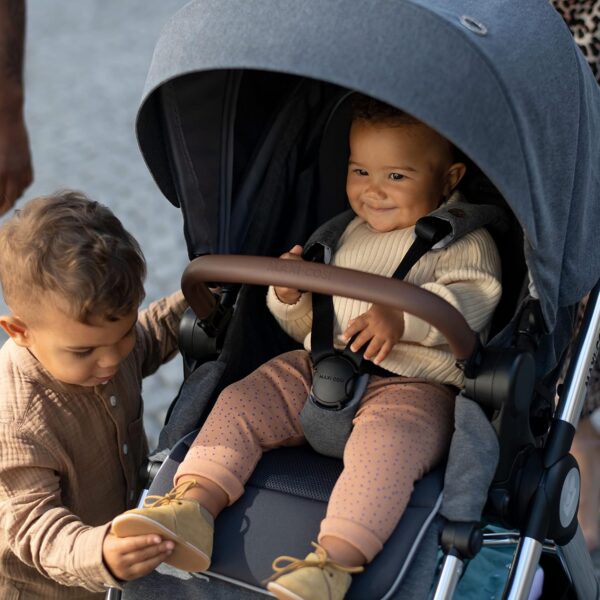 Maxi-Cosi Adorra 2 Luxe Baby Stroller, Stroller pushchair for toddlers from Birth to 22 kg, 0 - 4 Years, Lie-flat position, Air Flow Regulation, Shock Absorbing wheels, Big pram hood, Twillic grey - Image 8
