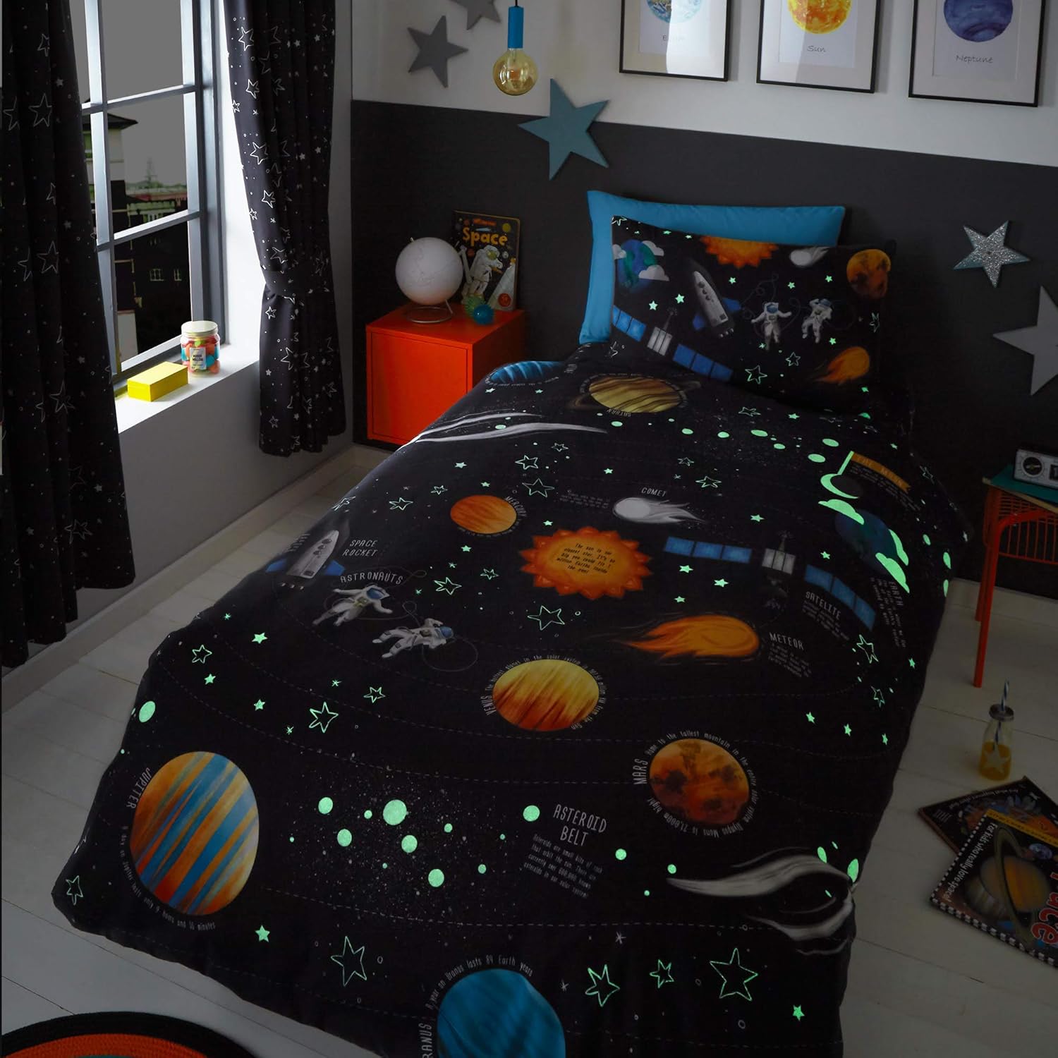 1742600376_71eQjZGGo3L._AC_SL1500_.jpg Happy Linen Company Boys Girls Kids Planets Space Rockets Glow In The Dark Navy Blue Double Duvet Cover Bedding Set - Image 1