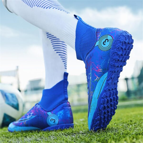 VTASQ Boys and Girls Soccer Shoes Kids Astro Turf Trainers Junior Football Shoes Indoor Outdoor Athletic Sneakers Non-Slip Unisex [9, 10, 11, 12, 13] UK Size - Image 3