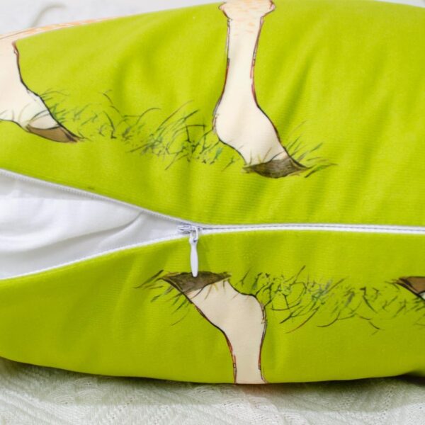 DILOXNSU Giraffe Gifts Cushion Covers 45 x 45 cm Baby Giraffe and Mum Green Double-Sided Decorative Pillows Covers for Livingroom Sofa Bed Home Outdoor Garden Decor Cushions Covers 18 x 18 inch - Image 5