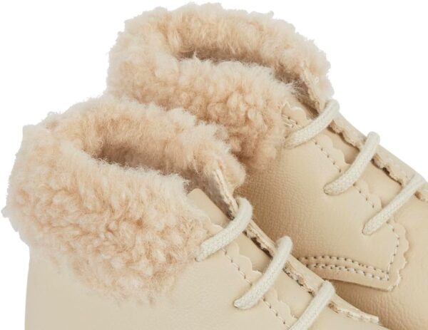 Early Days Baypods Baby Shoes. Bootees Made In the UK, soft sole prewalker lace up boots with fur collars for boys and girls. - Image 2