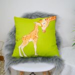 DILOXNSU Giraffe Gifts Cushion Covers 45 x 45 cm Baby Giraffe and Mum Green Double-Sided Decorative Pillows Covers for Livingroom Sofa Bed Home Outdoor Garden Decor Cushions Covers 18 x 18 inch - Image 3
