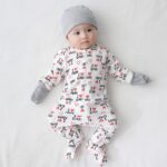 MAMIMAKA Newborn Baby Boys Girls one-Piece Sleepsuit 4 Pack 2-way Zip Footed Pajamas for Play and Sleep - Image 5