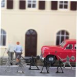 HONMEET 60pcs Medieval Soldiers Action Figures Set Knight Miniatures and Archaic Warriors Playset for Ideal for Imaginative Play and War Scene - Image 4