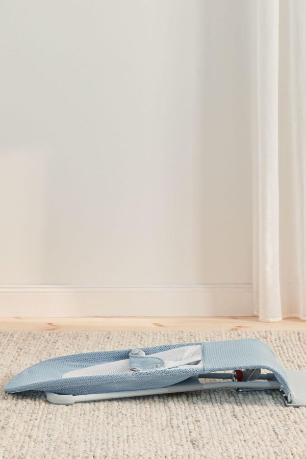 BabyBjörn Bouncer Balance Soft, Mesh, Sky Blue/White - Image 9