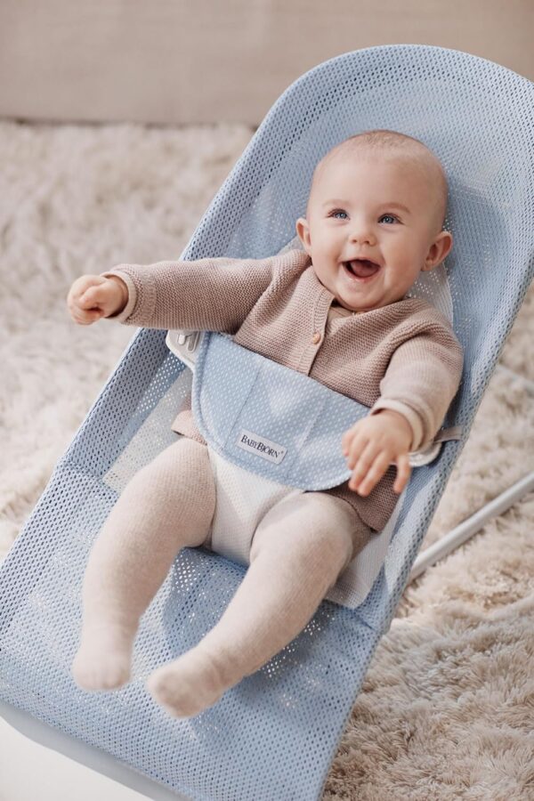 BabyBjörn Bouncer Balance Soft, Mesh, Sky Blue/White - Image 10