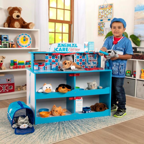 Melissa & Doug Wooden Animal Care Vet Activity Centre | Pretend Play | Vet Set for Kids | Large Vet Playset | Role Play Shop | Age 3+ | Gift for Boy or Girl - Image 8