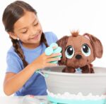 Rescue Tales Scrub 'n Groom Bathtub Playset with Chocolate Lab Plush Pet Toy - Image 3