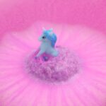 Zimpli Kids Large Unicorn Surprise Bath Bomb, 6 Surprise Unicorn Toys to Collect in Total, One Per Bath Bomb, Children's Collectable Bath Toy, Stocking Filler Toy, Xmas Present for Boys & Girls - Image 3