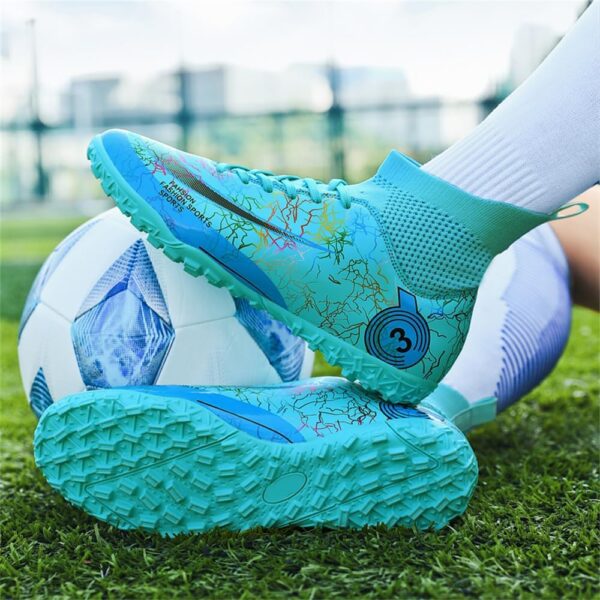 VTASQ Boys and Girls Soccer Shoes Kids Astro Turf Trainers Junior Football Shoes Indoor Outdoor Athletic Sneakers Non-Slip Unisex [9, 10, 11, 12, 13] UK Size - Image 3