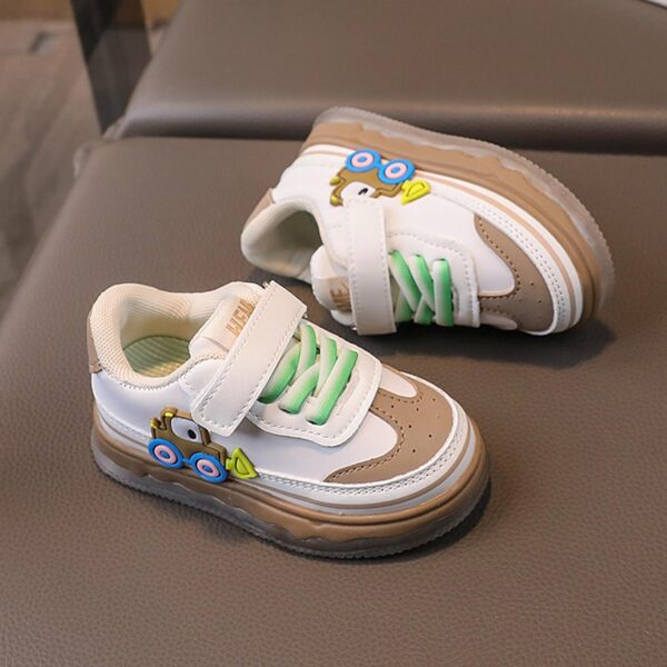 SRTUMEY Kids Luminous Trainers Shoes Boys Girls LED Light Up Baby Sneakers Spring Autumn Winter Trainers Athletic Shoes Christmas Birthday Gifts - Image 5