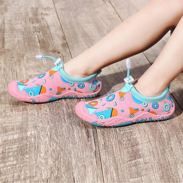 Mateju Kids Water Shoes for Kids Girls Boys, Unisex Toddler Swim Aqua Shoes Quick Dry Non-Slip Lightweight Barefoot Beach Shoes for Summer Swimming Pool Sport Surf, Geometric Patterns - Image 4