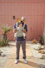 Ergobaby Omni Dream Baby Carrier for Newborns from Birth to 20.4 kg, 4 Positions with SoftTouch Cotton, Ergonomic Baby Front-Inward and Back Carry Position, Soft Olive - Image 2