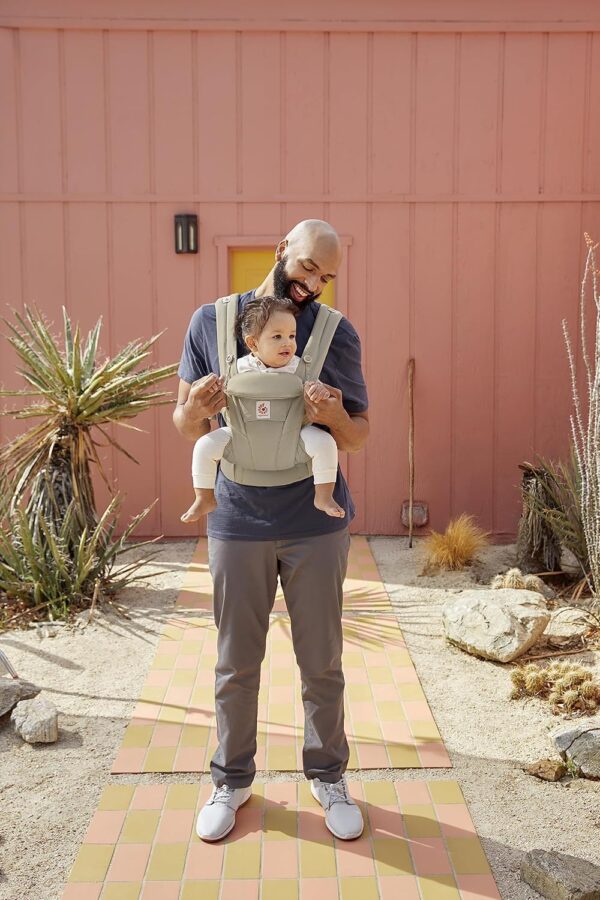 Ergobaby Omni Dream Baby Carrier for Newborns from Birth to 20.4 kg, 4 Positions with SoftTouch Cotton, Ergonomic Baby Front-Inward and Back Carry Position, Soft Olive - Image 2